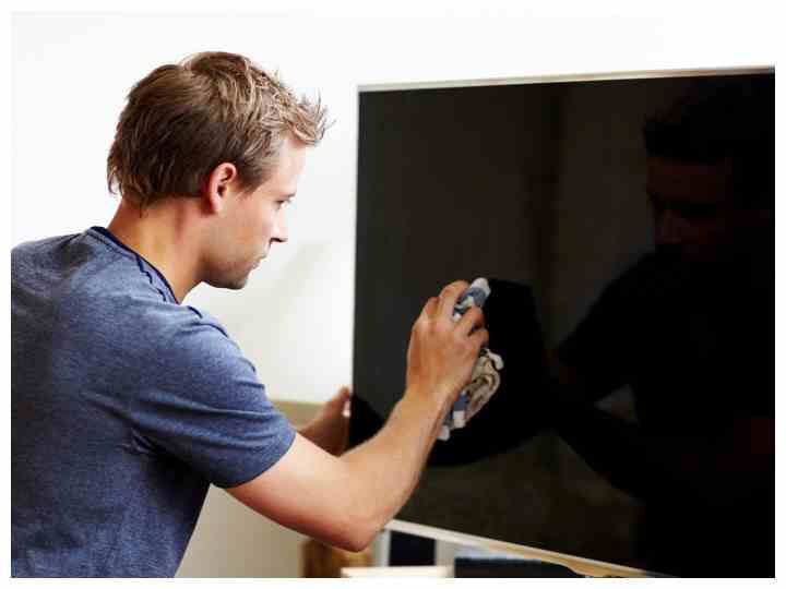 How to Clean television Screen in hindi टीवी साफ करते समय इन बातों का