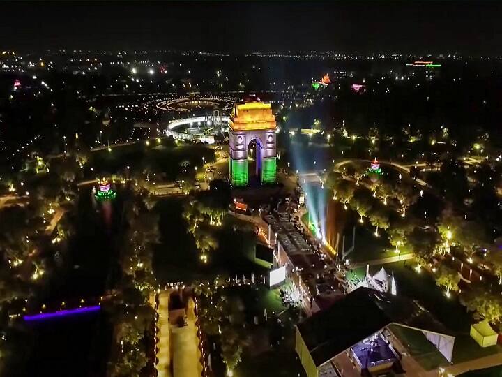 On December 15, 1911, King George V and his consort Queen Mary laid the foundation stone of the 'new capital' of the British Raj. (Source: Twitter)