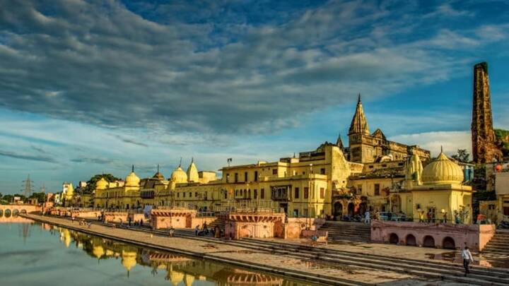 इस पैकेज का नाम Holy Ayodhya With Kashi and Prayagraj Ex Dehradun है. जोकि अयोध्या, काशी और प्रयागराज की सैर करवाएगा.