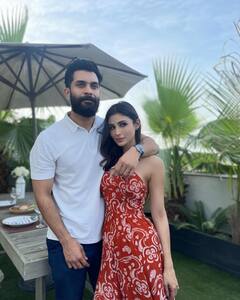 PHOTO: अभिनेत्री मौनी रॉयने पतीसोबत शेअर केले रोमँटिक फोटो; फोटो चर्चेत!