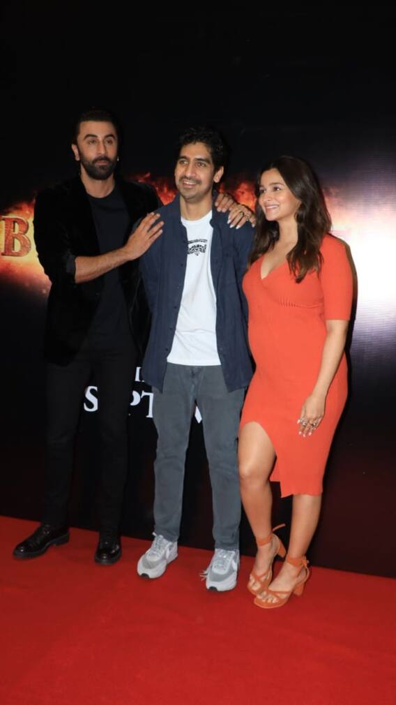 অনুরাগীদের সঙ্গে বসে 'ব্রহ্মাস্ত্র' দেখলেন রণালিয়া