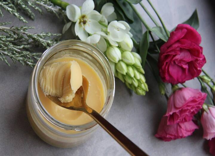 যা আমরা দোকান থেকে কিনছি, তা আসল নাকি ভেজাল রয়েছে নাকি নকল, তা পরীক্ষা করে নেওয়া খুবই জরুরি। ভেজাল মেশানো থাকলে বা নকল জিনিস স্বাস্থ্যের জন্য অত্যন্ত ক্ষতিকর।