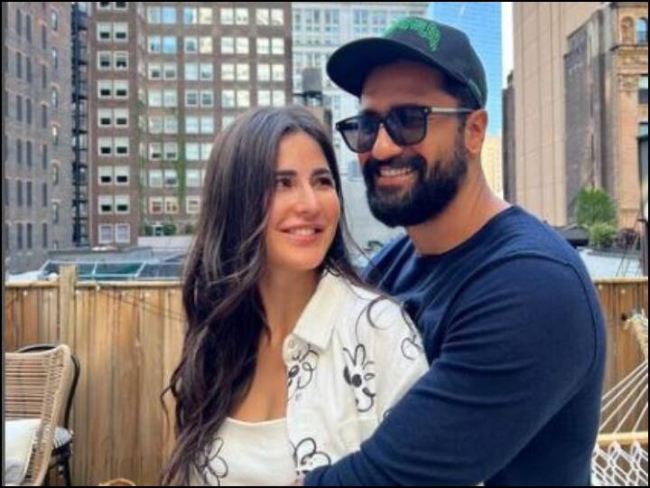 Katrina Kaif reveals Vicky Kaushal danced to all her songs for 45 minutes on her birthday Koffee With Karan में Katrina Kaif ने किया खुलासा, आखिर क्यों उनके गानों पर 45 मिनट तक नाचते रहे थे Vicky Kaushal