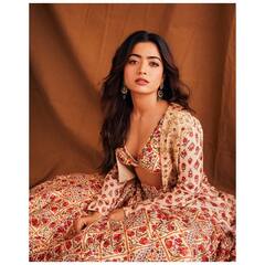 Rashmika Mandanna : 'नॅशनल क्रश' रश्मिकाचा देसी अंदाज, प्रमोशन दरम्यानचे ग्लॅमरस फोटो चर्चेत