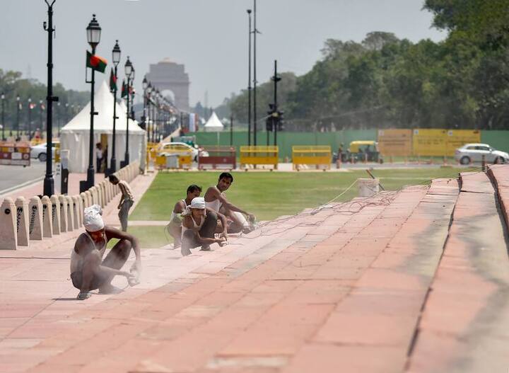 यहां पॉर्किगं लॉट भी बनाया गया है. जहां पर 1 हजार 126 गाड़िया पार्क हो सकेंगी. वहीं इंडिया गेट के पास भी पार्किंग के लिए जगह है यहां 35 बसें खड़ी हो सकेंगी.