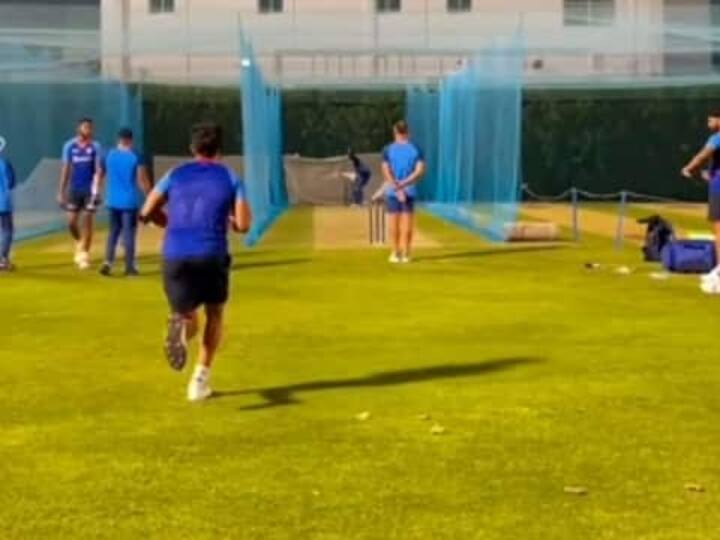 Deepak Chahar, selected as the replacement of Avesh Khan in the match between India and Afghanistan in the Asia Cup 2022, may get a chance IND vs AFG: टीम इंडिया में हुआ बड़ा बदलाव, अफगानिस्तान के खिलाफ मैच से ठीक पहले इस गेंदबाज की हुई टीम में एंट्री