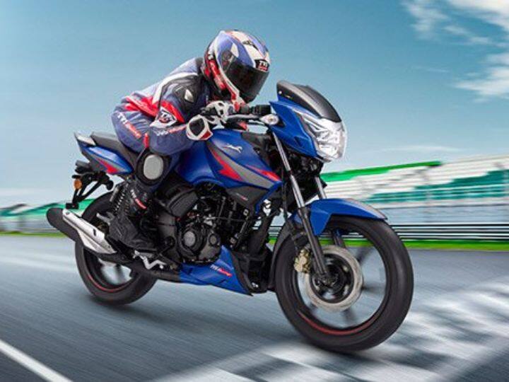 Apache RTR 180 मध्ये 180cc सिंगल-सिलेंडर, 2-व्हॉल्व्ह, एअर-कूल्ड इंजिन आहे. जे 17bhp ची कमाल पॉवर आणि 15.5 न्यूटन मीटरचा सर्वाधिक टॉर्क निर्माण करते.