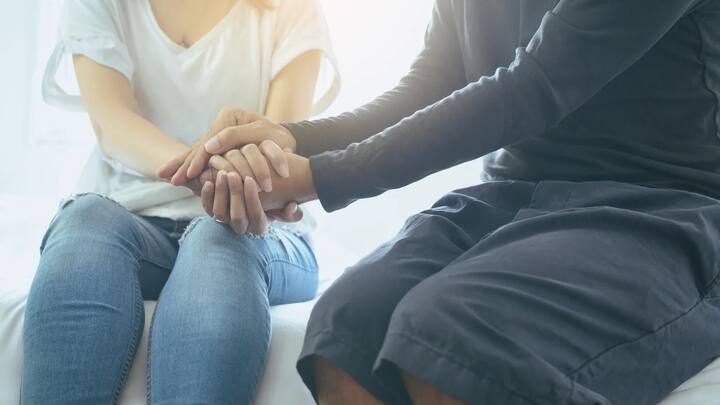 ਤੁਹਾਨੂੰ ਆਪਣੇ ਆਪ ਨਾਲ ਵਾਅਦਾ ਕਰਨਾ ਹੋਵੇਗਾ ਕਿ ਭਾਵੇਂ ਤੁਸੀਂ ਬਹੁਤ ਦੁੱਖ ਵਿੱਚ ਹੋ, ਤੁਸੀਂ ਗਲਤ ਵਿਚਾਰਾਂ ਅਤੇ ਗਲਤ ਕੰਮਾਂ ਨੂੰ ਰੋਕੋਗੇ। ਆਪਣੇ ਆਪ ਨਾਲ ਵਾਅਦਾ ਕਰੋ ਕਿ ਮੈਂ 24 ਘੰਟੇ ਇੰਤਜ਼ਾਰ ਕਰਾਂਗਾ ਅਤੇ ਇਸ ਦੌਰਾਨ ਮੈਂ ਆਪਣੇ ਨਾਲ ਕੋਈ ਗਲਤ ਕੰਮ ਨਹੀਂ ਕਰਾਂਗਾ।