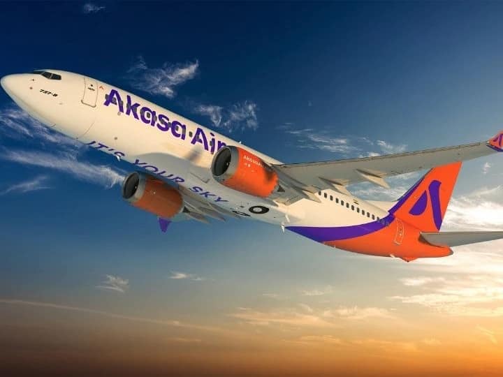 Akasa Air providing discount of up to 15 per cent on flight tickets for first anniversary celebrations mega sale Akasa Air: अकासा एयर की स्पेशल एनीवर्सिरी सेल में सस्ते मिल रहे एयर टिकिट, जानें कितनी होगी बचत