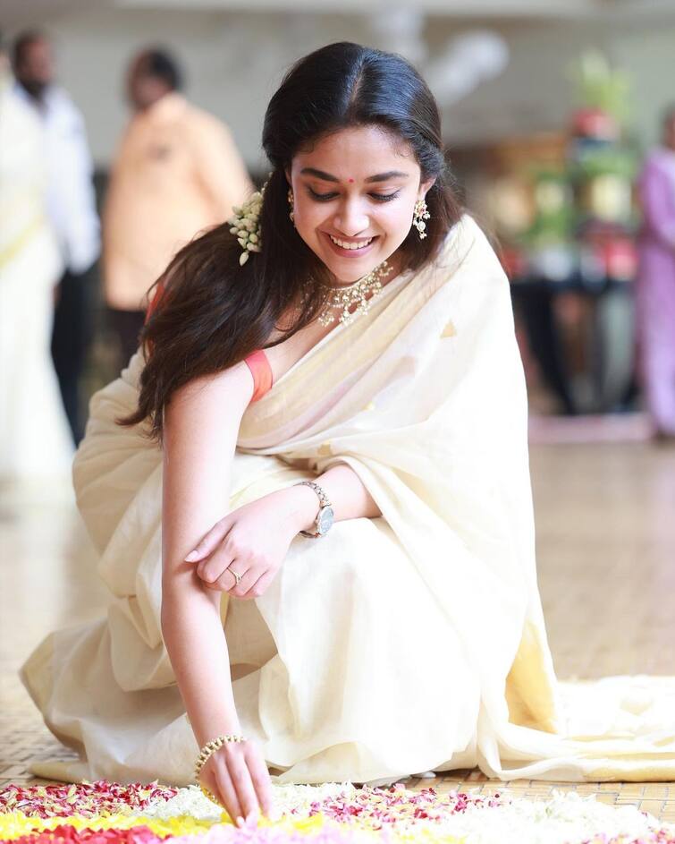 Keerthy Suresh : சிரிக்காதே சிரிக்காதே...நடிகை கீர்த்தி சுரேஷின் ஓணம் க்ளிக்ஸ்!