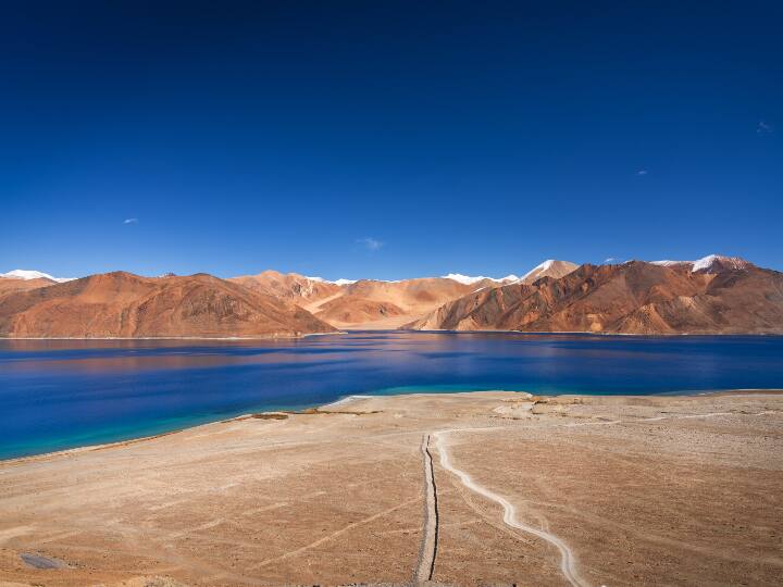 India wants China to de-escalation and de-induction after disengagement on LAC adjoining Eastern Ladakh ANN India China Disengagement: टैंक-मिसाइलों के साथ एलएसी के करीब तैनात हैं हजारों चीनी सैनिक, भारत चाहता है डि-एस्केलेशन