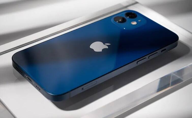 iphone 13 max and iphone 13 pro is disappeared from apple website after iphone 14 series launched iPhone 14 Series લૉન્ચ થતાંની સાથે જ માર્કેટમાંથી ગાયબ થયો આ પૉપ્યૂલર આઇફોન, ફેન્સને મોટો ઝટકો