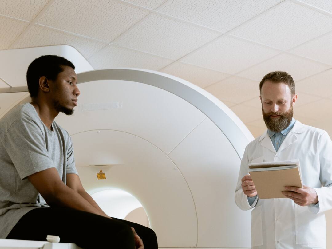 Menopause in Men What are its symptoms? Menopause: మగవారిలోనూ మెనోపాజ్- లక్షణాలు ఎలా ఉంటాయి? చికిత్స ఏంటి?