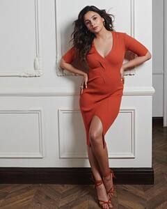 Photo : ‘मॉम टू बी’ आलिया भट्टचा ग्लॅमरस अवतार, पुन्हा एकदा फ्लाँट केला बेबी बंप!