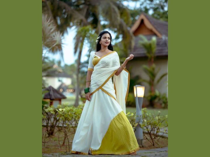 உள்ளுக்குள்ள ஒளிஞ்சிகிட்டு உசுர அறுக்குரா