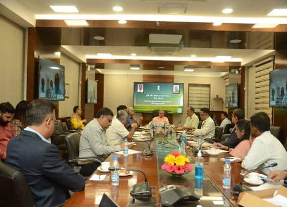 Narendra Singh Tomar : कृषी क्षेत्रात बळकटी आणण्याची गरज, खासगी-सार्वजनिक भागीदारी हे शेतीच्या विकासासाठी आदर्श मॉडेल : कृषीमंत्री