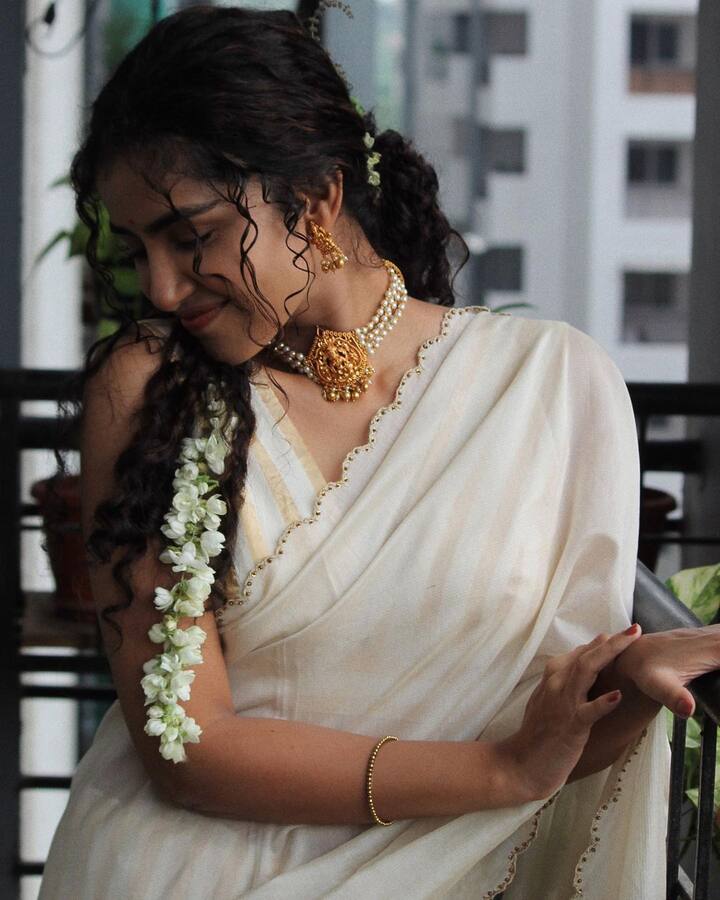 अनुपमाच्या निखळ हास्यावर देशभरातील चाहते फिदा आहेत.(फोटो सौजन्य :anupamaparameswaran96/इंस्टाग्राम)