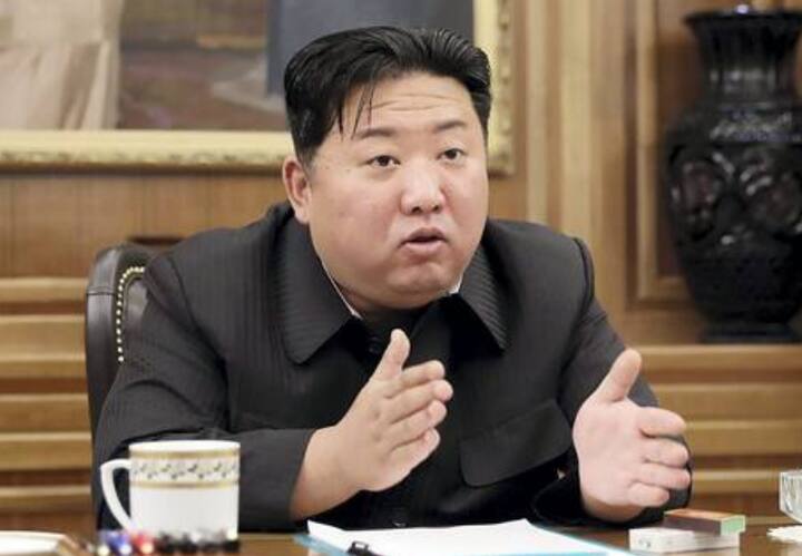 North Korea new law allows it to carry out preventive nuclear strike and makes Policy Irreversible North Korea News: उत्तर कोरिया में परमाणु हमले की ऑटोमैटिक इजाजत देने वाला कानून पास, ऐसे हालात में आएगा काम