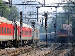 Indian Railway: રેલ્વેએ શરૂ કરી જબરદસ્ત સેવા, હવે ટ્રેનમાં સૂતી વખતે તમારું સ્ટેશન મિસ નહીં થાય, ફોલો કરો આ સ્ટેપ