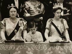 King Charles III: ராணி எலிசபெத்தின் முடிசூட்டு விழா.. கன்னத்தில் கைவைத்து நின்ற கிங் சார்லஸ் III.. வைரலாகும் பழைய படம்..