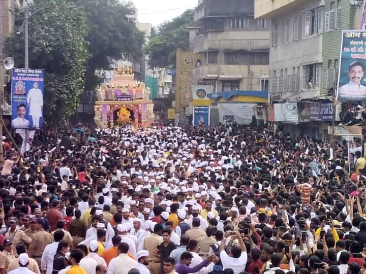 28-hour immersion processions continue in Pune; Will the procession set a record this year? Pune Ganeshotsav 2022:  पुण्यात 28 तासानंतरही विसर्जन मिरवणुका सुरुच; मिरवणूक यंदा विक्रम करणार ?