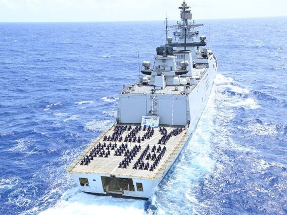 Defence News: जमीन, आकाश और समंदर के नीचे दुश्मनों को तबाह करने में सक्षम, जानिए INS सतपुड़ा की ताकत Defence News: जमीन, आकाश और समंदर के नीचे दुश्मनों को तबाह करने में सक्षम, जानिए INS सतपुड़ा की ताकत