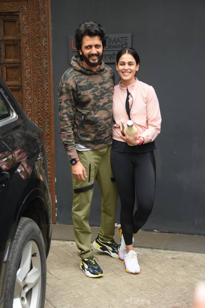 హిందీలో వేద్ సినిమాతో మళ్ళీ ఎంట్రీ ఇస్తున్నట్టు ఇటీవలే ప్రకటించింది.
