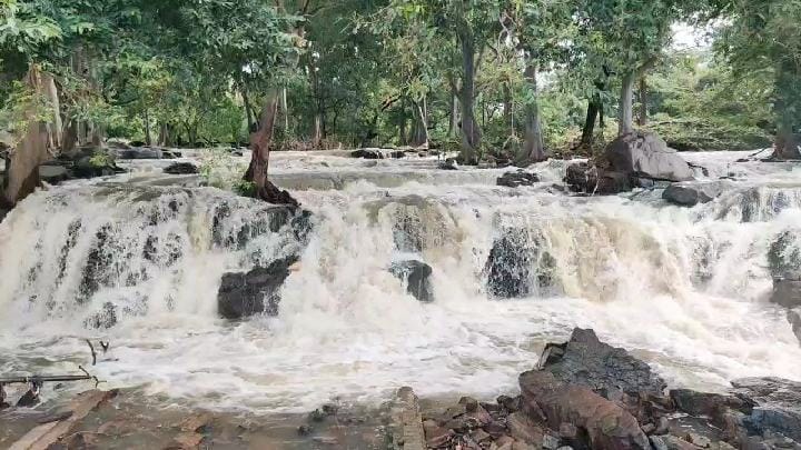 காவிரி நீர்பிடிப்பு பகுதிகளில் குறைந்த மழை; பிலிகுண்டுலுவுக்கு 70,000 கனஅடியாக நீர் வரத்து சரிந்தது