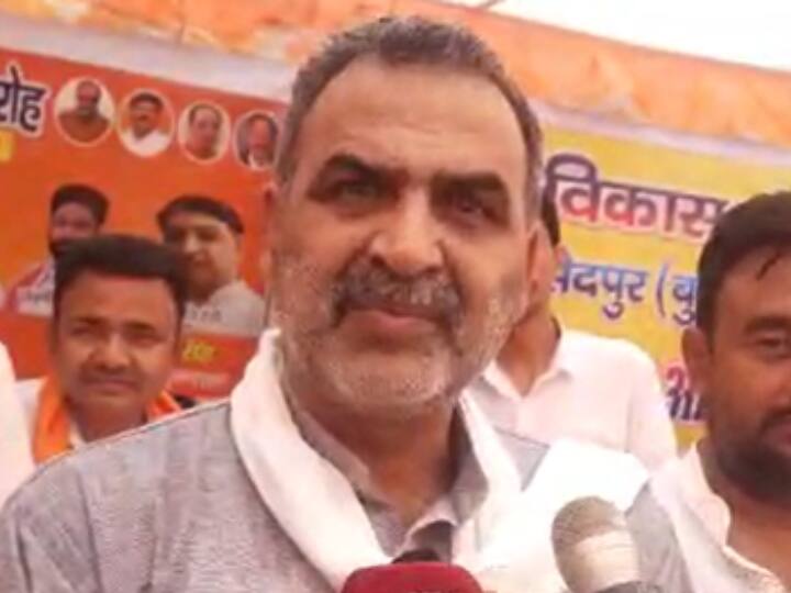 UP News Union Minister Dr Sanjeev Balyan target Congress in Bulandshahr ANN Bulandshahr News: बुलंदशहर में केंद्रीय मंत्री संजीव बालियान ने कांग्रेस पर कसा तंज कहा- पहले भारत नहीं कांग्रेस जोड़ो