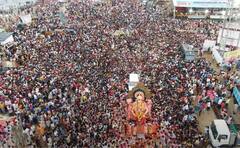 Ganpati Visarjan 2022 : मुंबईतील गणपती विसर्जनाचे अद्भुत फोटो, ही खास दृश्य आजिबात चुकवू नका