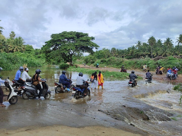 கோவை : நொய்யல் ஆற்றில் வெள்ளப்பெருக்கு ; தரைப்பாலங்கள் நீரில் மூழ்கியதால் போக்குவரத்து பாதிப்பு