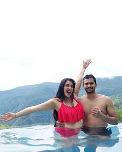 PHOTO : ‘बिग बॉस मराठी’ फेम अभिनेत्री लुटतेय सुट्टीचा आनंद, शेअर केले पतीसोबतचे रोमँटिक फोटो!