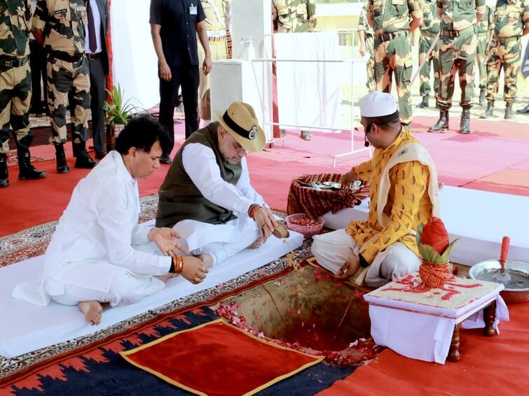 Amit Shah Lays Foundation Stone Of Border Tourism Development Work At Indo-Pak Border In Rajasthan Amit Shah Lays Foundation Stone Of Border Tourism Development Work At Indo-Pak Border In Rajasthan Amit Shah Lays Foundation Stone Of Border Tourism Development Work At Indo-Pak Border In Rajasthan