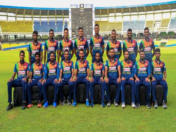 এশিয়া কাপে শ্রীলঙ্কার হয়ে সর্বাধিক রান তিলকরত্নে দিলশানের (৩২৩)। পাকিস্তানের জার্সিতে শোয়েব মালিক (৩৯৭) সর্বাধিক রান করেছেন।