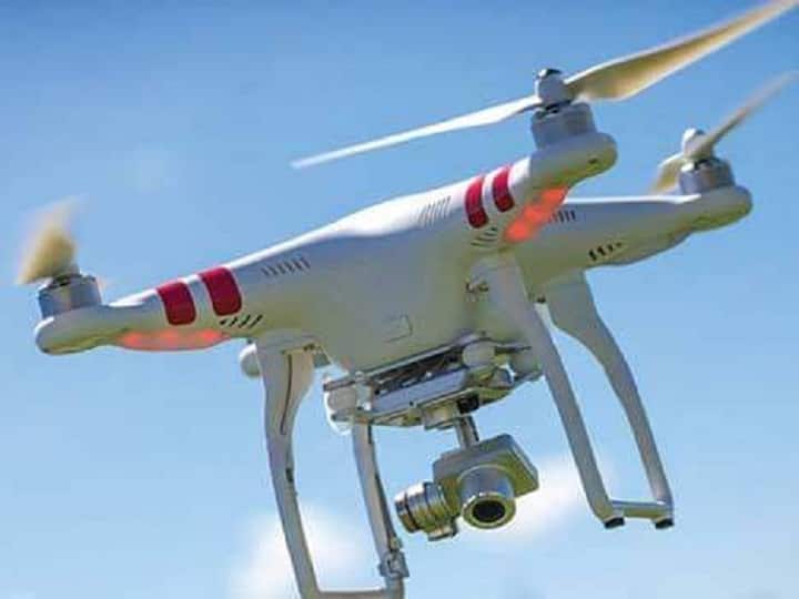 Chhattisgarh Drone Hi tech drone will be monitored in Naxal affected areas of Chhattisgarh ann Chhattisgarh News: नक्सल प्रभावित इलाकों में हाईटेक ड्रोन से होगी निगरानी, जानें- क्या होगी इसकी खासियत