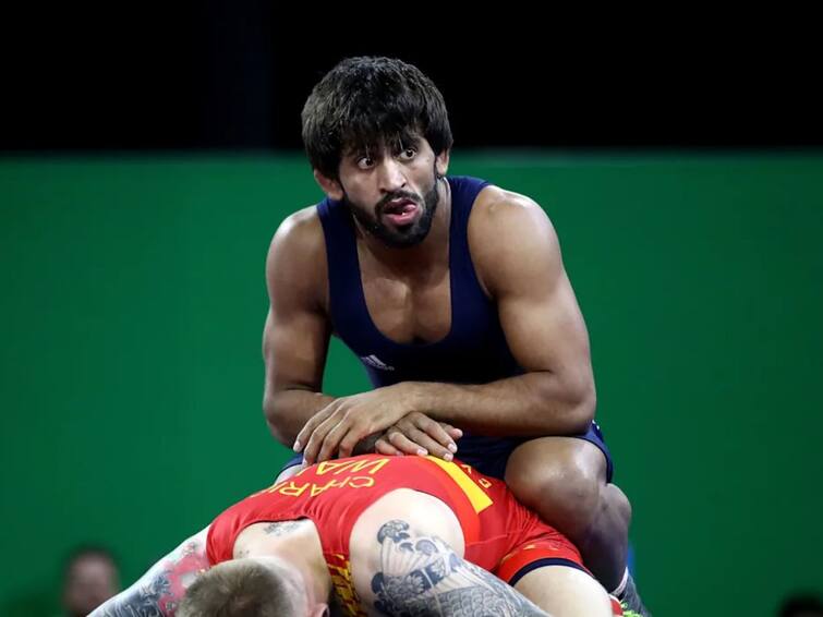 World Wrestling Championships 2022 Check Indian Squad Full Schedule Where to Watch Live Streaming WWC 2022: वर्ल्ड रेसलिंग चॅम्पियनशिप 2022 मध्ये बजरंग पुनिया आणि रवि कुमारकडं भारताचं नेतृत्व