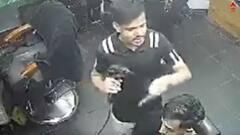 সেলুনে চুল কাটাতে গিয়ে সর্বনাশ হেয়ার ড্রায়ার ফেটে করে কী করল দেখুন