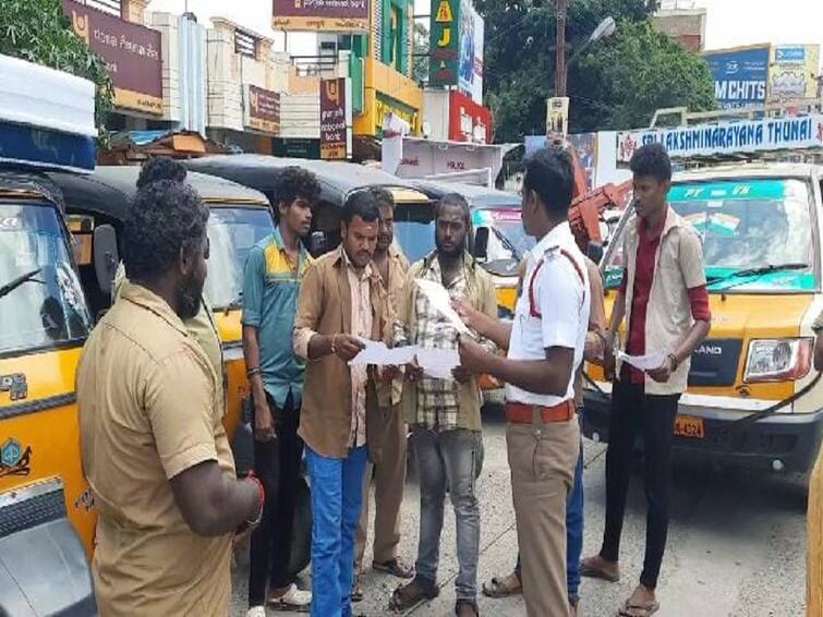 Vehicles seized which failed to pay online fine in traffic violated case at Dharmapuri TNN தருமபுரியில் ஆன்லைனில் அபராதம் கட்டாத வாகனங்கள்  பறிமுதல்