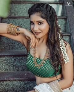 Sakshi Agarwal Photos : அன்பே அன்பே கொல்லாதே... சாக்‌ஷியின் கலக்கல் க்ளிக்ஸ்!