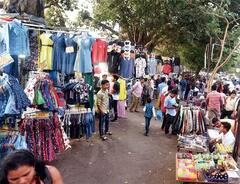 Mumbai Cheap Market: कम खर्च और ज्यादा खरीदारी का है प्लान तो मुंबई के ये मार्केट हैं आपके लिए परफेक्ट