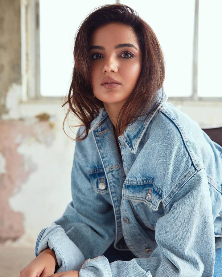 बिग बॉस के घर में जैस्मिन भसीन और अली गौनी अपने रिलेशनशिप को लेकर खूब सुर्खियों में रहे हैं.