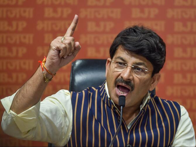 BJP MP Manoj Tiwari Claims 430 People Names Were Deleted From The Voting  List | MCD Election 2022: बीजेपी सांसद मनोज तिवारी का दावा- 430 लोगों का  नाम वोटिंग लिस्ट से डिलीट