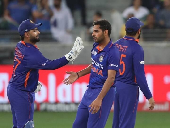Pakistan Cricket Board chief Rameez Raja said that the Indian team management made too many changes with the playing XI In Asia Cup 2022 Asia Cup 2022: एशिया कप 2022 में टीम इंडिया से कहां हुई चूक? पूर्व पाकिस्तानी खिलाड़ी ने बताया हार का कारण