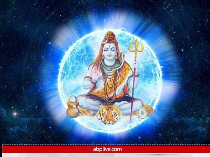 shiv puja niyam things you should never offer to lord shiva and shivaling Shiv Puja Niyam: भोलेनाथ की पूजा में गलती से भी ना करें इन चीजों का इस्तेमाल, माना जाता है अशुभ