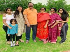 Krishnam Raju: కుటుంబంతో కృష్ణంరాజు రేర్ ఫొటోస్