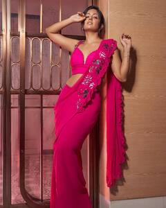 इशिता दत्ता का ये ग्लैमरस लुक देखा! स्ट्रैपलेस ड्रेस में Killer लगीं TV की संस्कारी बहू, फोटोज हैं सबूत...