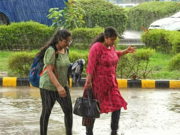 Delhi NCR Weather Forecast Today 11 September 2022 IMD Alert for Rain in Delhi for Next Five Days Delhi-NCR Weather Forecast Today: दिल्ली में अगले 5 दिनों तक बारिश की भविष्यवाणी, पारा गिरा, इस महीने चला जाएगा मानसून