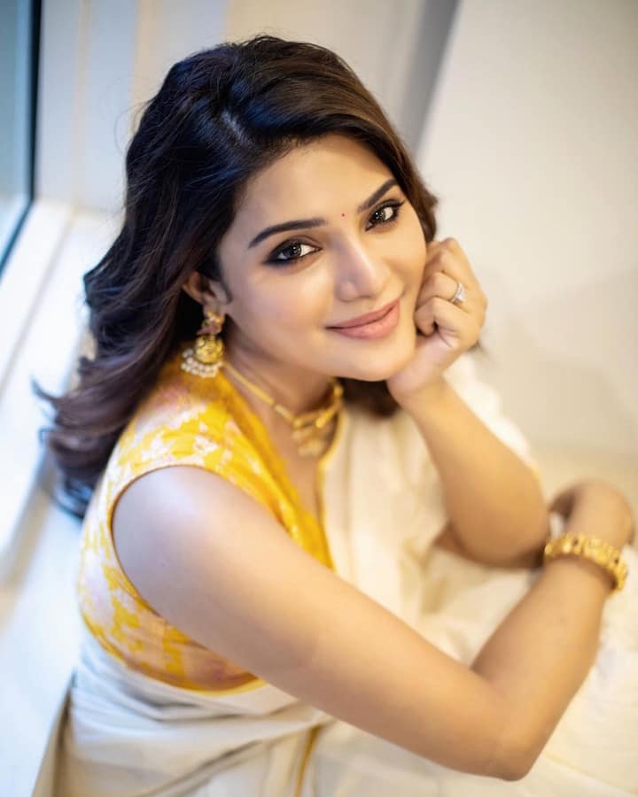 நானும் தேடி பார்த்தேன்.. உலகம் தாண்டி பார்த்தேன்..