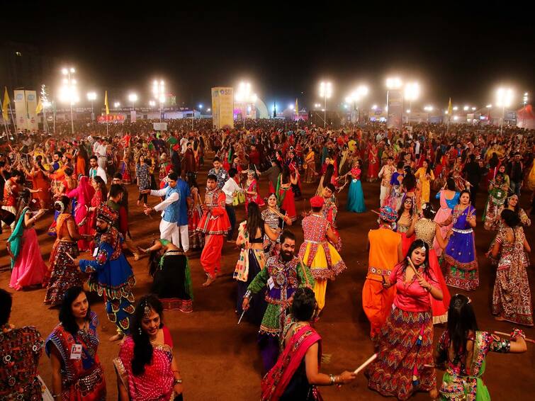 Navratri Culture Why is Navratri celebrated for 9 days these are reasons for Navratri Celebration Navratri Culture: શા માટે નવરાત્રી 9 દિવસ માટે ઉજવાય છે? જાણો ધાર્મિક અને વૈજ્ઞાનિક કારણ