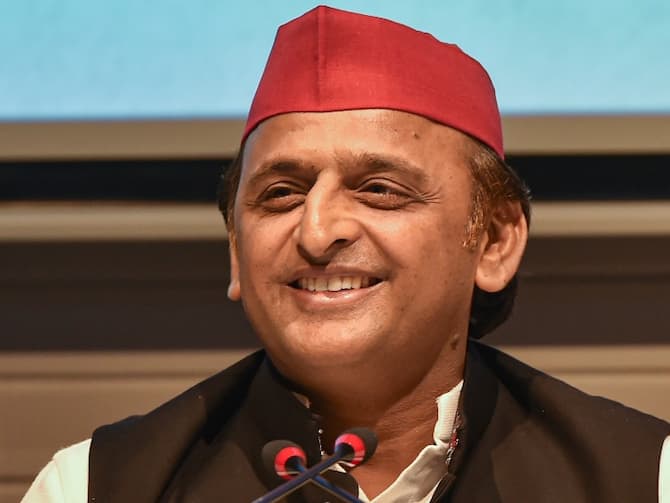 Samajwadi Party Chief Akhilesh Yadav First Reaction On Allegations Of Familyism By PM Narendra Modi And Thanked For This Reason | UP Politics: परिवारवाद के आरोपों पर पहली बार बोले अखिलेश यादव, Samajwadi Party Chief Akhilesh Yadav First Reaction On Allegations Of Familyism By PM Narendra Modi And Thanked For This Reason | UP Politics: परिवारवाद के आरोपों पर पहली बार बोले अखिलेश यादव,
